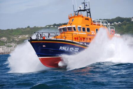 Flares fired by skipper of yacht bought on eBay