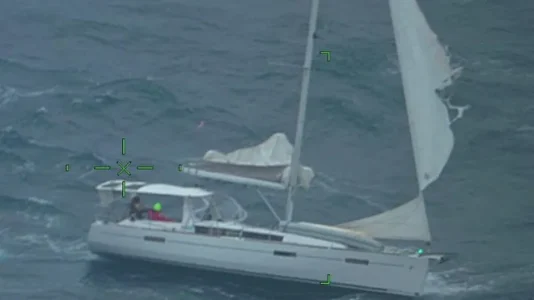 USCG finds disabled boat that fired flare off Florida