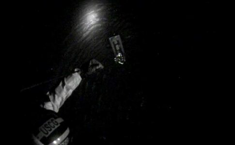 Include flares in survival kit, say US Coast Guards