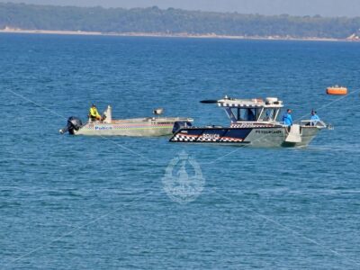 Flare leads to rescue of man in boat stuck in mud
