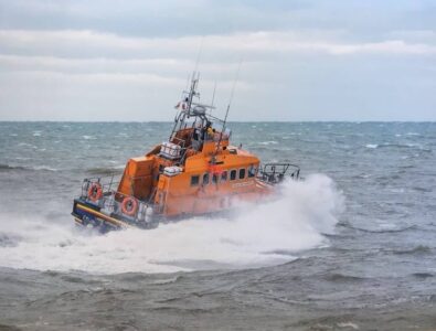 Flares used in rescue of boater lost in thick fog